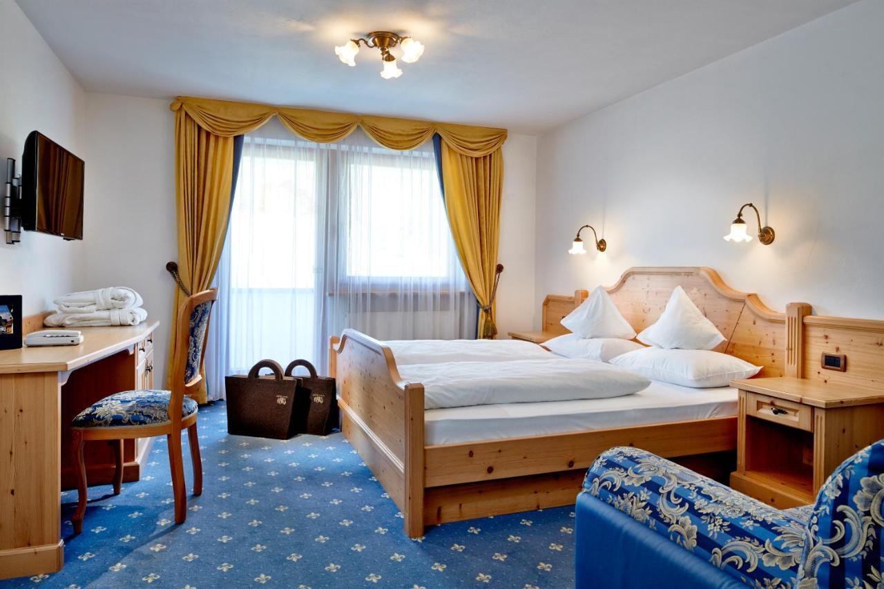 Hotel Costes Корвара-ин-Бадия Экстерьер фото